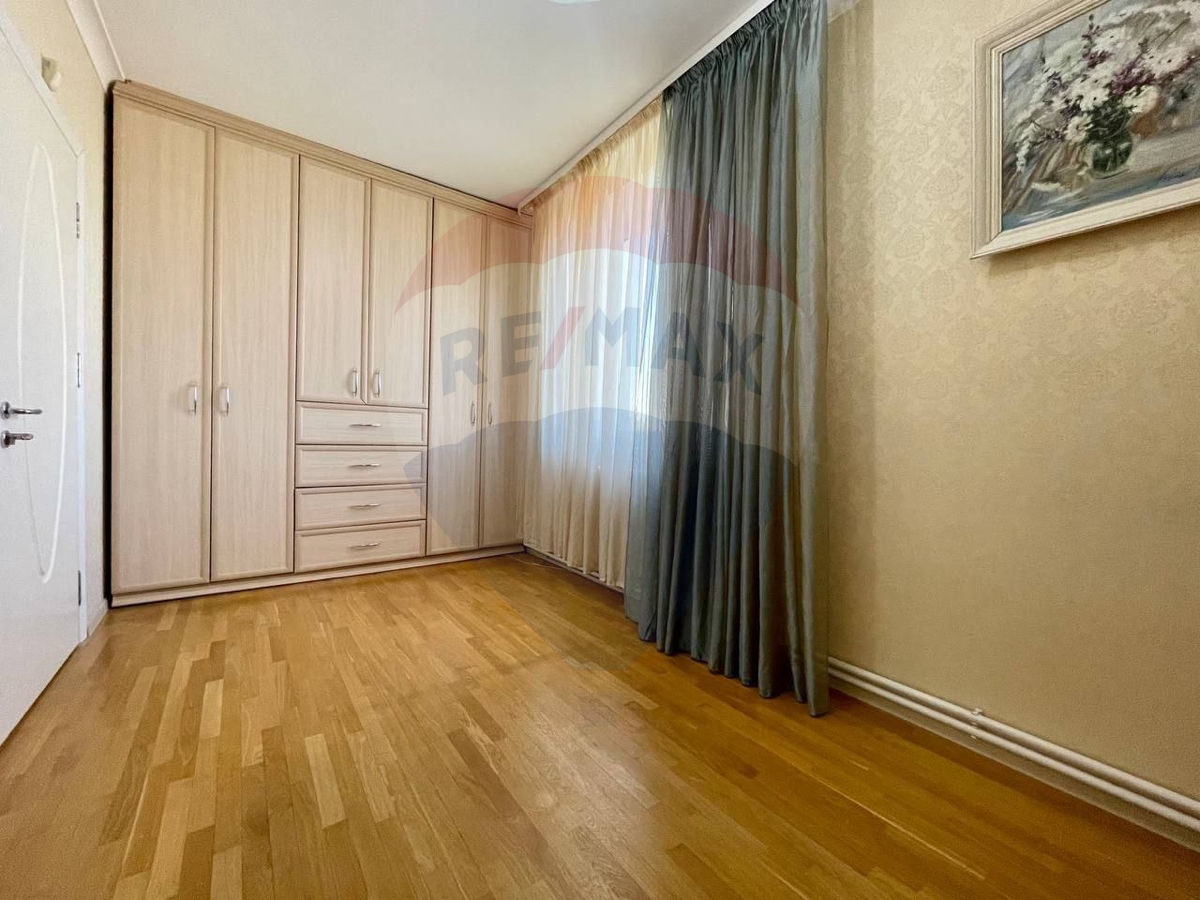89.900 EUR